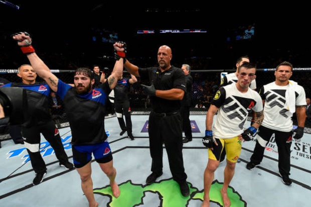 Jimmie Rivera foi melhor em três rounds e superou Thominhas Almeida (Foto: Getty Images)