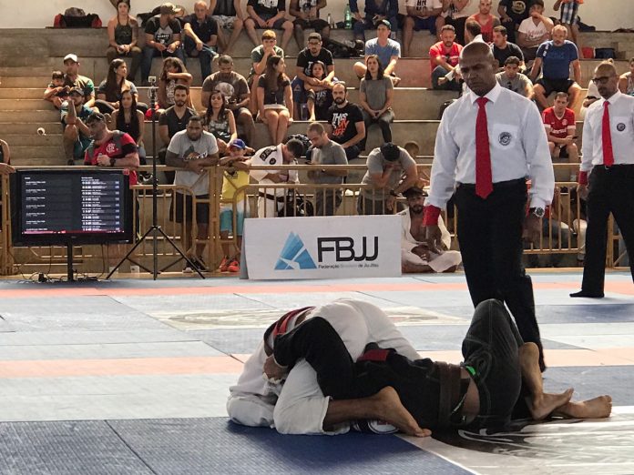 FBJJ