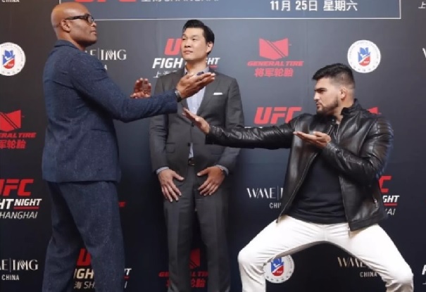 Vídeo: primeira encarada do UFC Xangai tem descontração de Spider e Gastelum