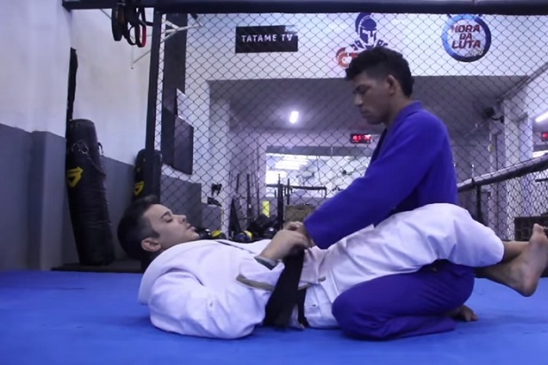 Vídeo: Maurício Abreu ensina posição oriunda da guarda fechada; veja os detalhes e pratique