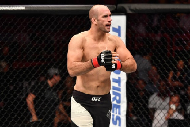 Oezdemir é ‘liberado’ para encarar Cormier no UFC 220, mas tem julgamento marcado para fevereiro