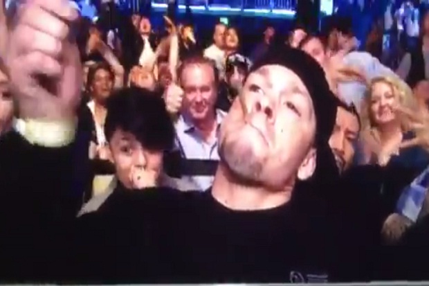 Nate ‘quebra a internet’ ao sacar cigarro de maconha ao vivo no UFC Austin; veja