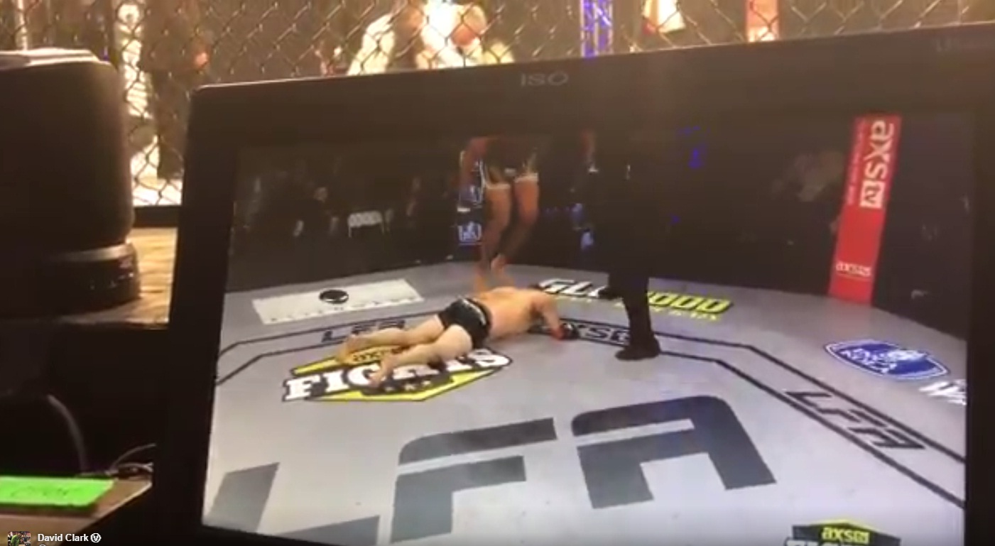 Vídeo: lutador comemora vitória com mortal sobre rival no LFA 36; assista