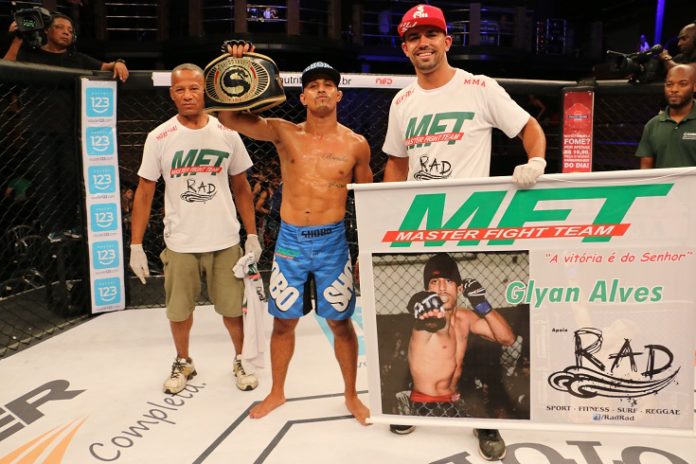 Glyan Alves