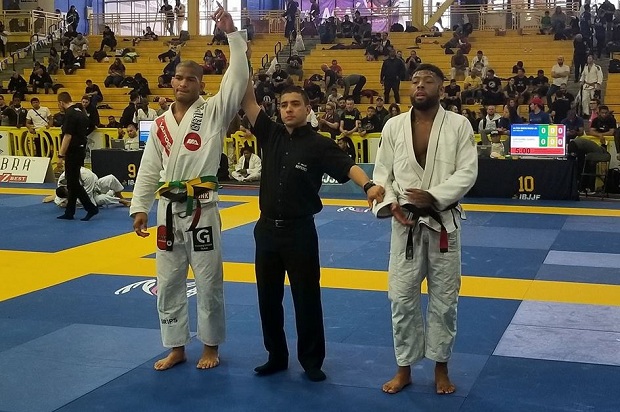 Juntando as disputas com e sem quimono, Mahamed Aly levou quatro ouros (Foto: IBJJF)