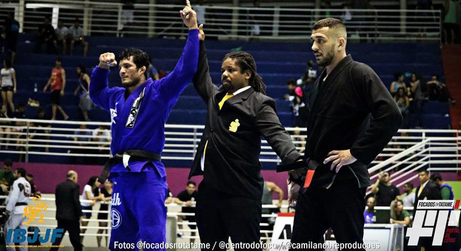 Sem lutas nas finais, faixas-preta Hulk e Tayane levam ouro absoluto no Brasileiro