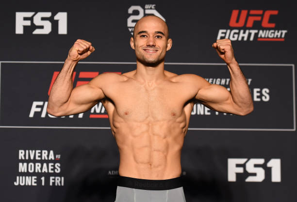 Sem problemas, brasileiros batem peso e duelos do UFC Utica são confirmados