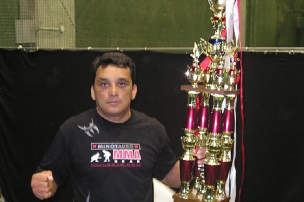 Grão-Mestre Luiz Alves, treinador de alguns dos  maiores nomes do MMA, ganha biografia; saiba mais