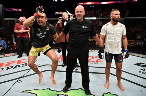 Aldo brilha, nocauteia Stephens e reencontra vitória no UFC Calgary; Poirier e Joanna vencem