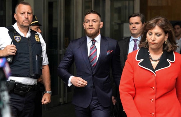 Conor McGregor entra em acordo com a Justiça de NY e está liberado para lutar