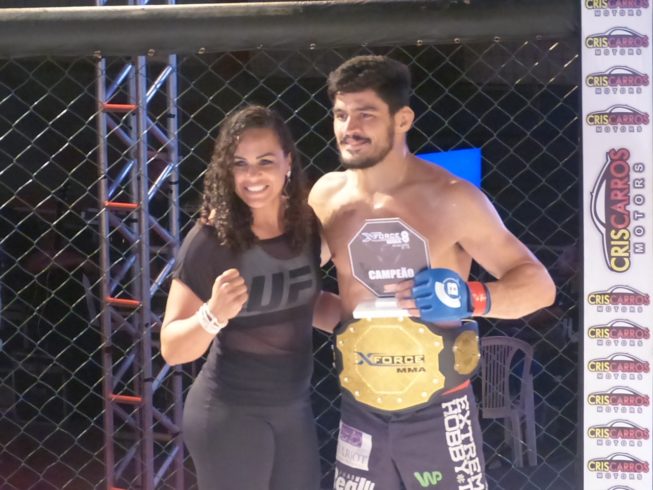 Oitava edição do X Force MMA consagra dois campeões e agita Rio das Ostras em sua estreia na cidade
