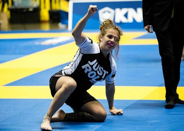 Em ascensão no Jiu-Jitsu feminino, Catherine Perret mira o Mundial No-Gi e diz: ‘Meu olho está nesse torneio’