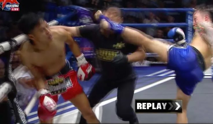 Vídeo: em cena bizarra, atleta nocauteia oponente e árbitro em luta de Muay Thai na China; assista