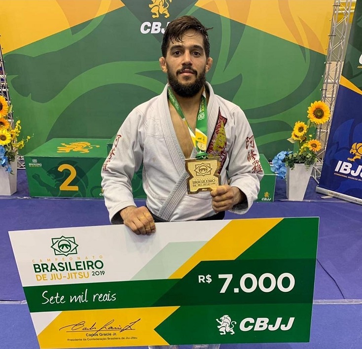 Campeão brasileiro e do World Pro vive emoção com chance de ajudar seus pais