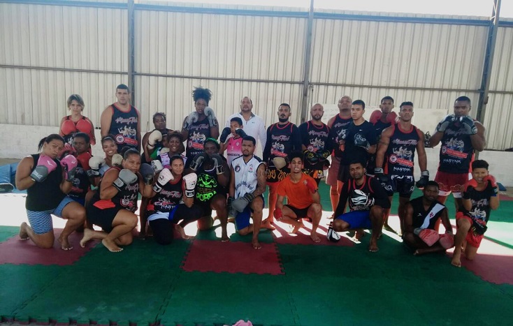 Guardas municipais do Rio levam artes marciais para jovens de comunidade; saiba mais sobre