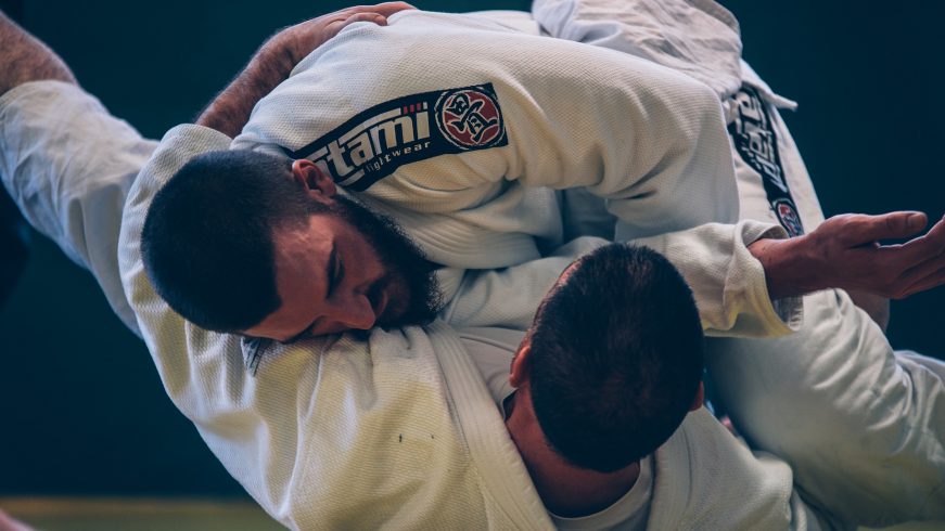 Praticantes ressaltam importância do inglês para quem quer trabalhar com o Jiu-Jitsu fora do Brasil; saiba mais
