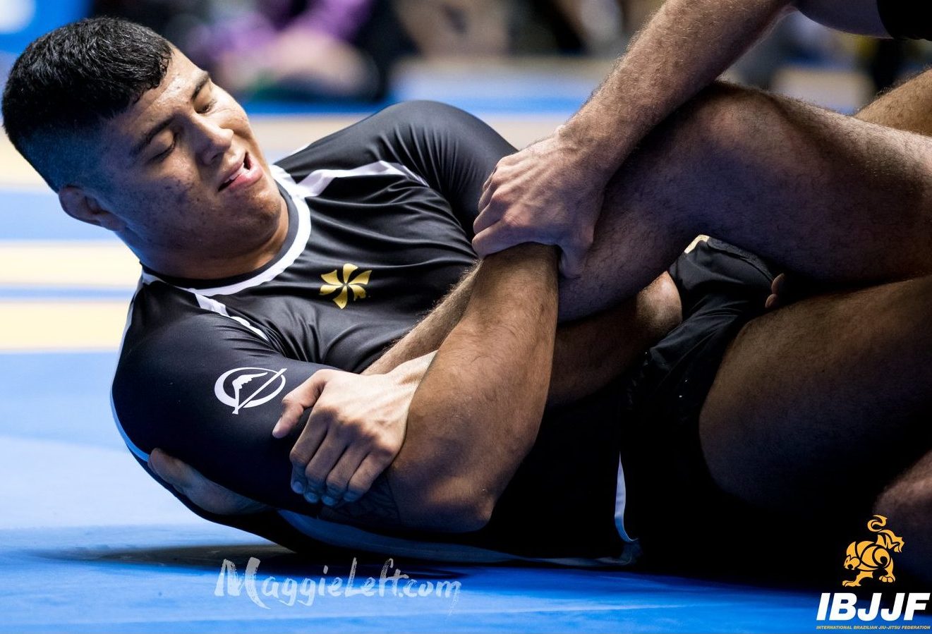 Victor Hugo supera Cyborg e leva ouro absoluto no Mundial No-Gi; veja os resultados na faixa-preta