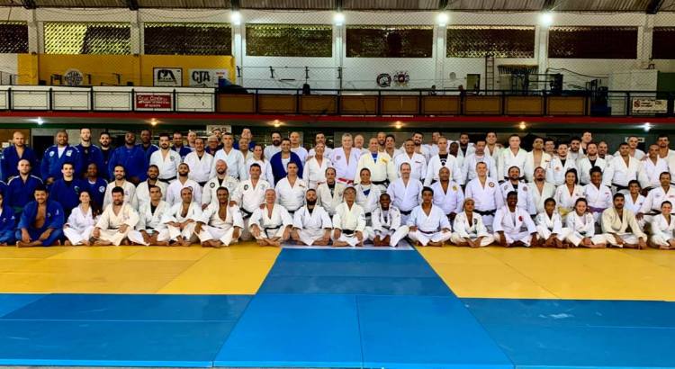 ‘Treinão’ de Judô na Zone Oeste do Rio de Janeiro é ‘sucesso’ e reúne mais de 370 veteranos do esporte; confira