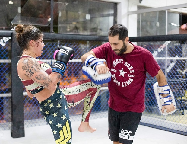 Invicta, Mayra Sheetara promete partir pra cima de ucraniana no UFC Brasília: ‘Ela nunca enfrentou alguém tão agressiva’