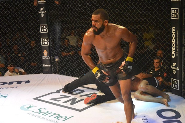 Ex-carcereiro, lutador sergipano ganha nova chance no Jungle Fight e sonha em viver só do MMA: ‘Estou no meu auge’