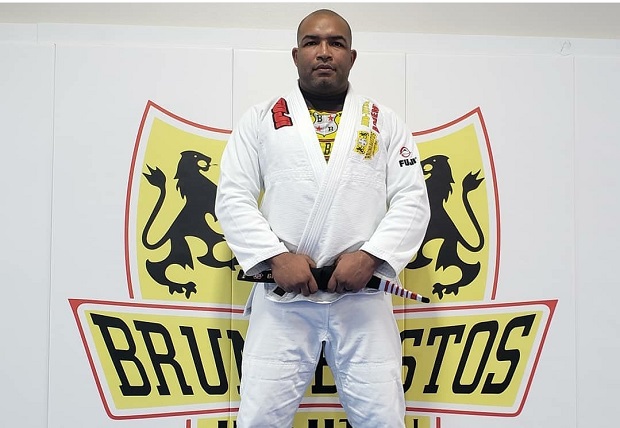 Professor e dono de diversos títulos, Bruno Bastos anuncia aposentadoria do circuito profissional de Jiu-Jitsu em 2020