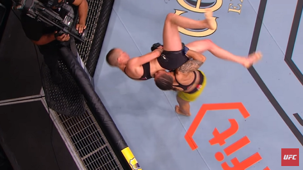 Vídeo: com momentos impressionantes, relembre as melhores quedas e bate-estacas da história do Ultimate