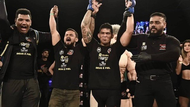 Heliton Santos fala de expectativa para disputa de título no SFT 22 e como adversário o motivou a seguir no MMA