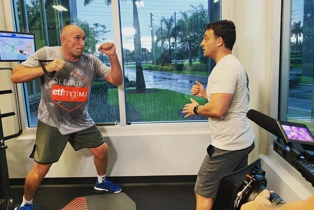 Preparador físico da ATT, Everton Oliveira garante lutadores ‘100% fisicamente’ em retorno do UFC durante a pandemia