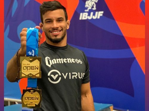Faixa-preta brasileiro fala da evolução do Jiu-Jitsu nos EUA, elogia estrutura e traça meta: ‘Quero ser campeão mundial’