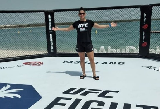 Karol Rosa celebra atuação segura contra Vanessa Melo na ‘ilha da luta’ do UFC e projeta sequência: ‘Pronta para quem vier’