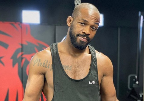 Após Jones 'autorizar' Cormier a comentar seu retorno ao UFC, 'DC' dispara: 'Não preciso de permissão' 1 jon jones