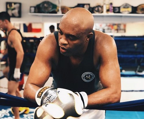 Anderson Silva minimiza discussão sobre ‘melhor lutador de todos os tempos’ no MMA e opina: ‘Prematura e sem sentido’