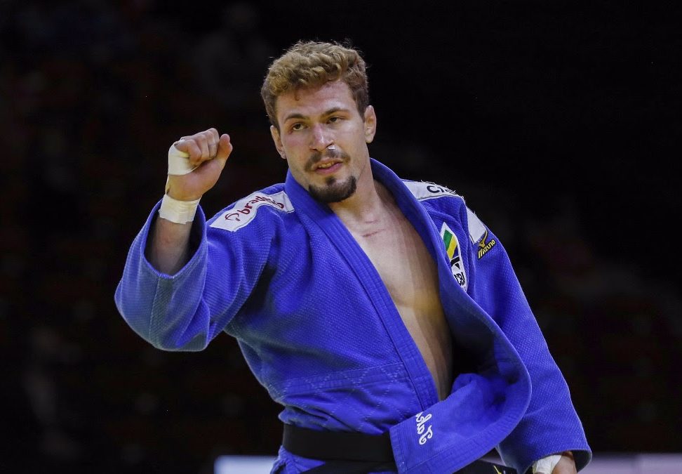 Promessa das categorias de base do Brasil, judoca Willian Lima fatura o bronze no primeiro dia do Grand Slam de Budapeste