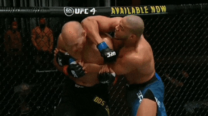 Vídeo: derrotas de Renato Moicano e Junior Cigano no UFC 256 geram polêmica envolvendo a arbitragem; entenda e opine
