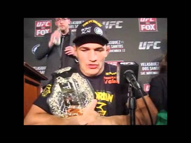 TATAME TV: Cigano festeja com o cinturão do UFC