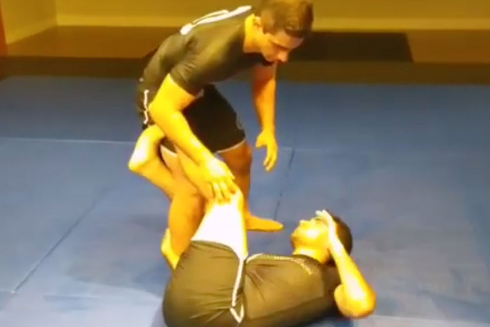 Pyramid Grappling Black Belt teaches valuable position for No-Gi competitions