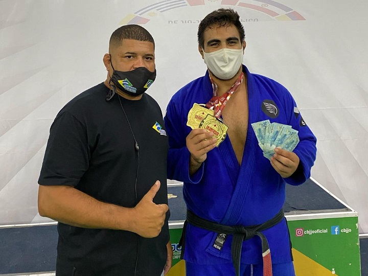 Em alta, Igor Tigrão brilha no Sul Americano da Confederação Brasileira de Jiu-Jitsu Olímpico e fatura o ouro duplo na faixa-preta; resultados