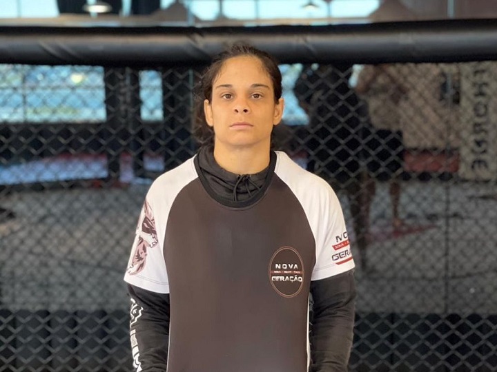 Acostumada a finalizar, Livinha Souza quer conquistar primeiro nocaute no UFC diante de Amanda Lemos: ‘Muay Thai está afiado’