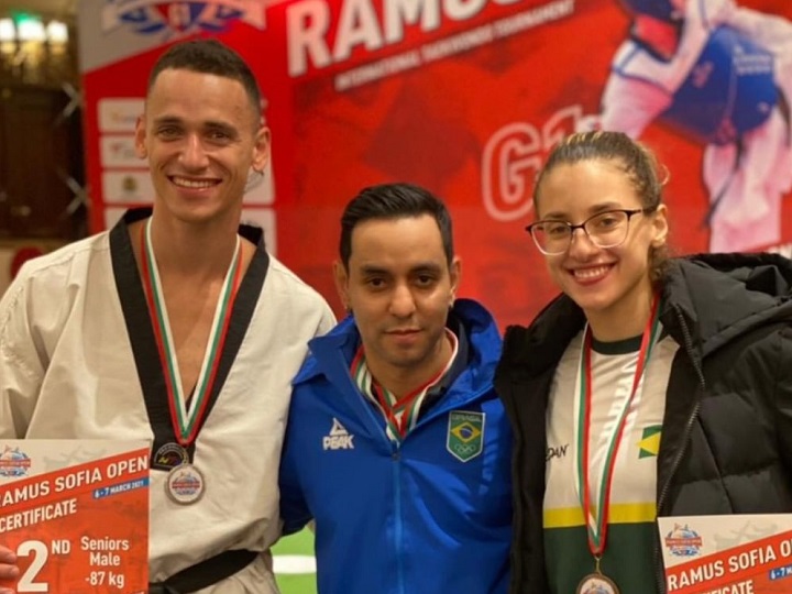 Seleção brasileira de Taekwondo encerra participação no Aberto da Sofia, na Bulgária, com pódios de Ícaro Miguel e Milena Titoneli