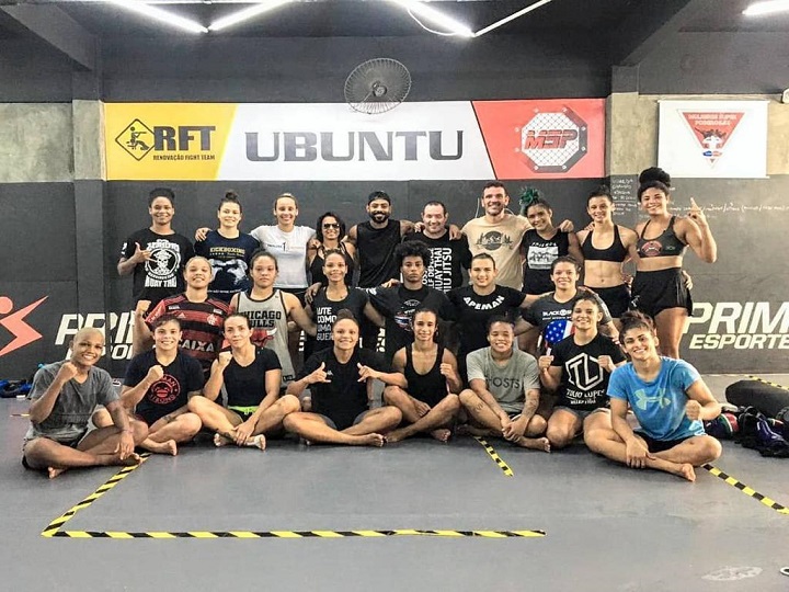 Equipe de MMA 100% feminina lança calendário para ajudar lutadoras a arrecadar fundos e continuar lutando: ‘São histórias inspiradoras’
