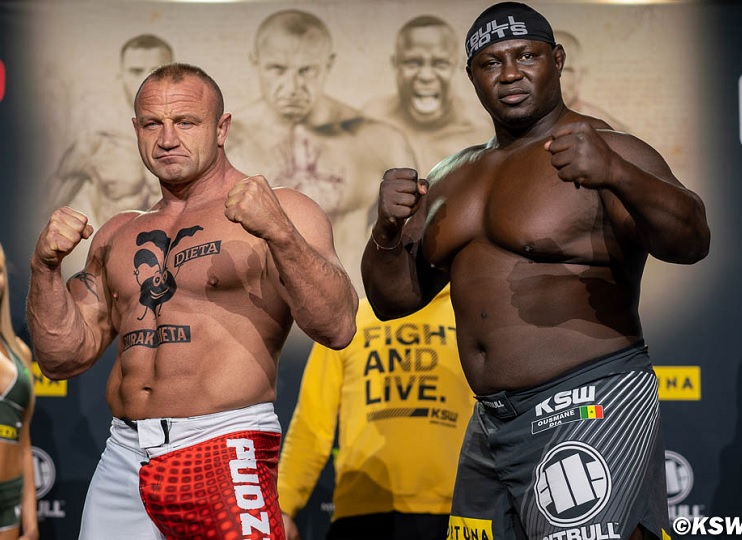 Pesagem do KSW 59 tem ‘gigante senegalês’ com 31kg de diferença para o ‘Homem mais forte do mundo’; combate é neste sábado (20)