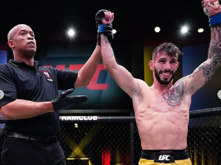 Vitorioso em sua volta ao UFC, Matheus Nicolau acusa Cormier por polêmica após fim da luta: ‘Fez comentários tendenciosos e contraditórios’