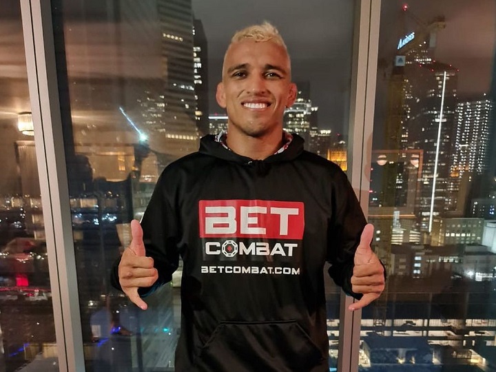 Apoiado pela torcida do Corinthians, Charles do Bronx promete ‘ousadia e alegria’ no UFC 262