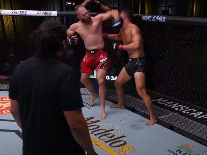 Vídeo: assista à linda cotovelada giratória de Prochazka para nocautear Reyes no UFC Vegas