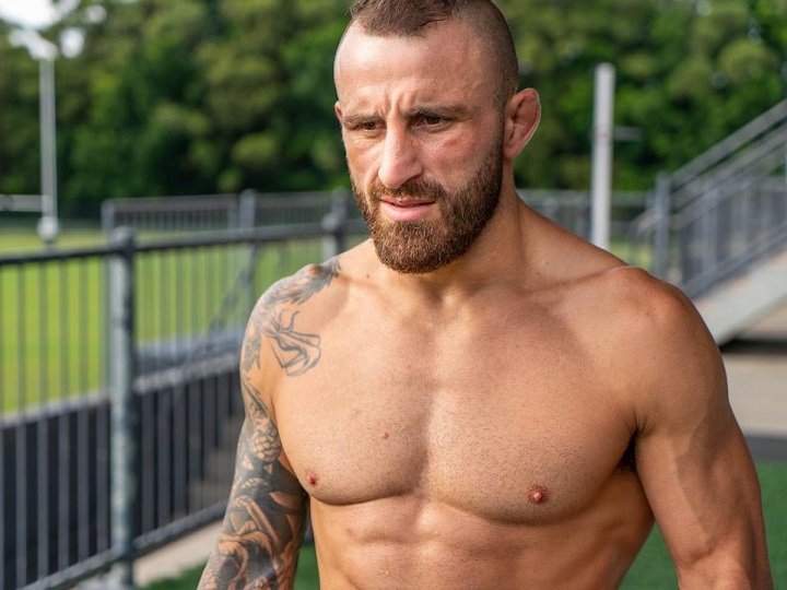 Campeão do UFC relata dificuldades em treinos e cita Covid-19 como possível fator: ‘Me abalou’