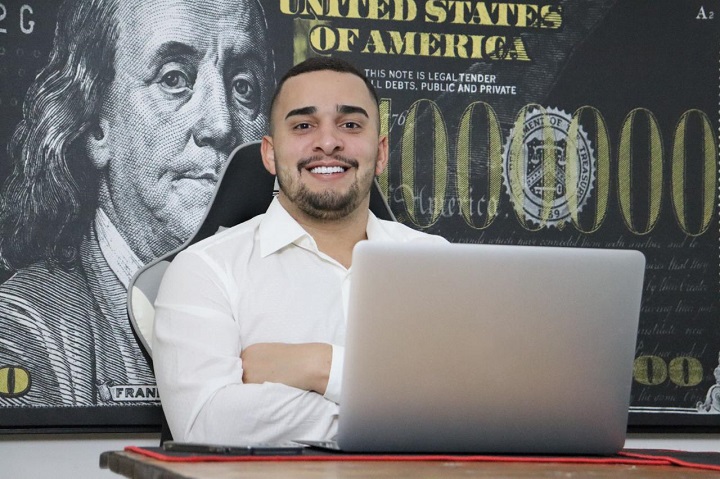 Especialista em marketing digital, Rodrigo de Vasconcellos lista dicas para lutadores crescerem nas redes sociais