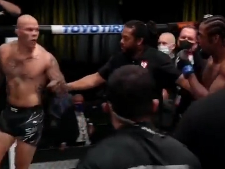 Vídeo: Anthony Smith finaliza Ryan Spann no UFC Vegas 37, e atletas protagonizam bate-boca após a luta