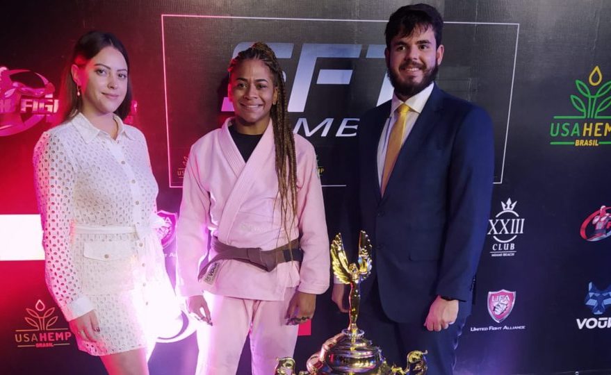 Cofundadora da USA Hemp Brasil celebra parceria de sucesso com o SFT: ‘Chance de nos aproximar do MMA’
