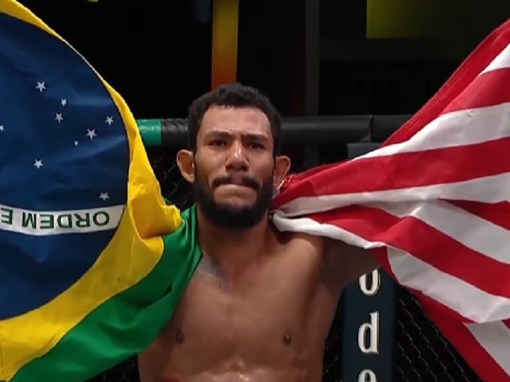 Rafael Alves finaliza com afiada guilhotina no UFC; assista