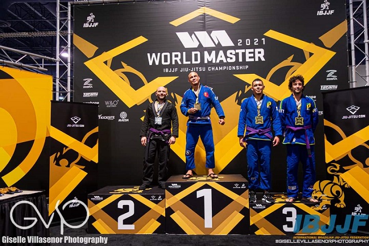 Campeão mundial no Jiu-Jitsu, Roberto Facada relembra trajetória e aprendizados com Anderson Silva e irmãos Nogueira
